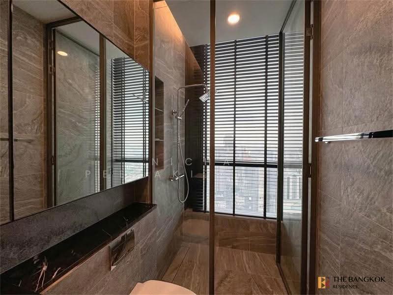 The Esse Sukhumvit 36, Bangkok, Soi Sukhumvit 36, Sukhumvit Road, Phra Kanong, Khlong Toei, Bangkok, 3 Bedrooms, 124 sqm, Condo For Rent, by Nicha Peerakittikul, 500563557 - DDproperty.com