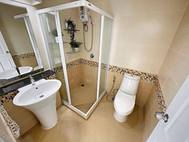 The Waterford Sukhumvit 50, Bangkok, 890 Soi Sukhumvit 50, Phra Kanong, Khlong Toei, Bangkok, 3 Bedrooms, 100 sqm, Condo For Rent, by Rasita Maneelam, 500563627 - DDproperty.com