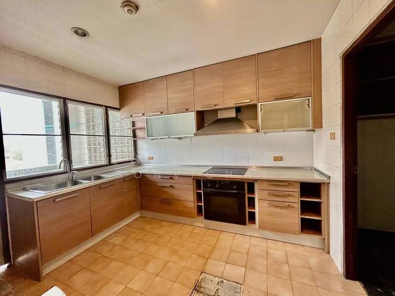 NL Residence, Bangkok, 78 Soi Sukhumvit 21, Khlongtoei Nua, Watthana, Bangkok, 2 Bedrooms, 175 sqm, Condo For Rent, by Kornkanok Sonvichai, 500563683 - DDproperty.com