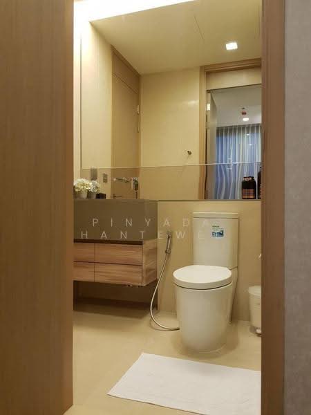 The Esse Asoke, Bangkok, 333 Soi Sukhumvit 21, Sukhumvit Road, Khlongtoei Nua, Watthana, Bangkok, 2 Bedrooms, 75 sqm, Condo For Rent, by Pinyada Hantewee, 500563721 - DDproperty.com