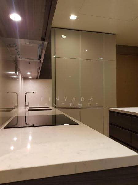 The Esse Asoke, Bangkok, 333 Soi Sukhumvit 21, Sukhumvit Road, Khlongtoei Nua, Watthana, Bangkok, 2 Bedrooms, 75 sqm, Condo For Rent, by Pinyada Hantewee, 500563721 - DDproperty.com