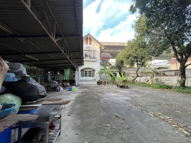 2-BR House, Bangkok, Taling Chan, Bangkok, 2 Bedrooms, 552 sqm, Single Detached House For Sale, by Chatuphon Mochida, 500563738 - DDproperty.com
