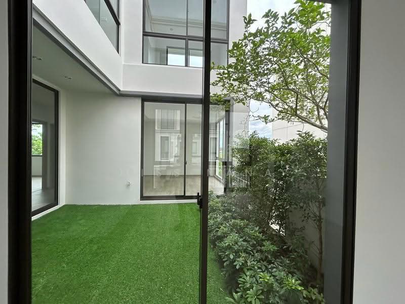 Aerie Srinakarin-Krungthepkreetha, Bangkok, Srinakarin - Romklao Road, Khlong Song Ton Nun, Lat Krabang, Bangkok, 5 Bedrooms, 3,590 sqm, Single Detached House For Rent, by Miss Nana, 500563747 - DDproperty.com