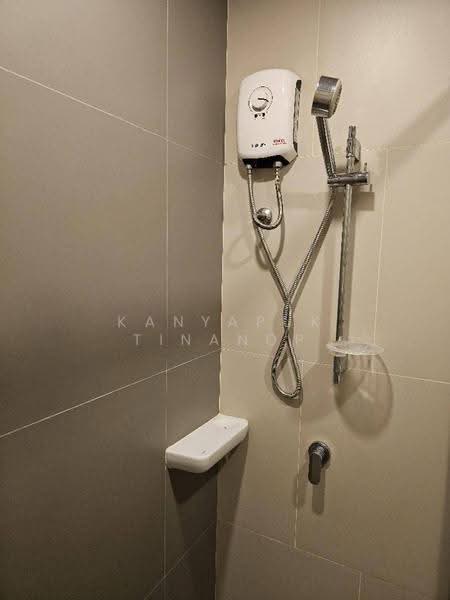 Lumpini Suite Phetchaburi-Makkasan, Bangkok, 1515 Phetchaburi Rd, Makkasan, Ratchathewi, Bangkok, 2 Bedrooms, 62 sqm, Condo For Sale, by Kanyapuk Tinanop, 500563769 - DDproperty.com