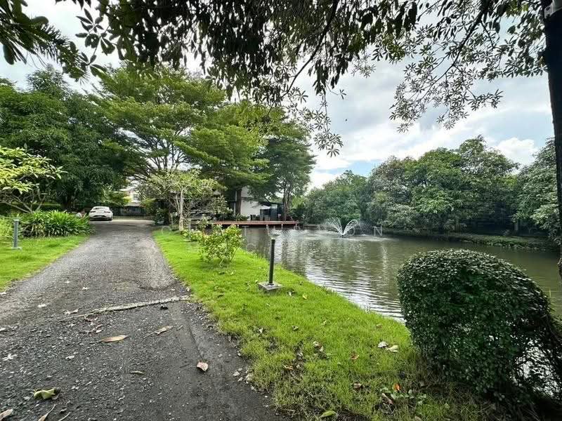 4-BR House, bangkok, Khlong Song Ton Nun, Lat Krabang, Bangkok, 4 Bedrooms, 1,664 sqm, Single Detached House For Sale, by Chatuphon Mochida, 500563779 - DDproperty.com