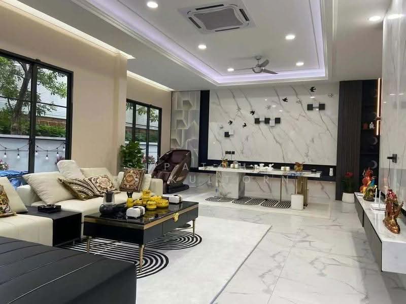 Grand Bangkok Boulevard Sukhumvit, Samut Prakan, Bearing-Lasalle Road, Samrong Nua, Muang Samut Prakarn, Samut Prakan, 4 Bedrooms, 531 sqm, Single Detached House For Sale, by Supatcha Jeamsakultorn (Patcha), 500563800 - DDproperty.com