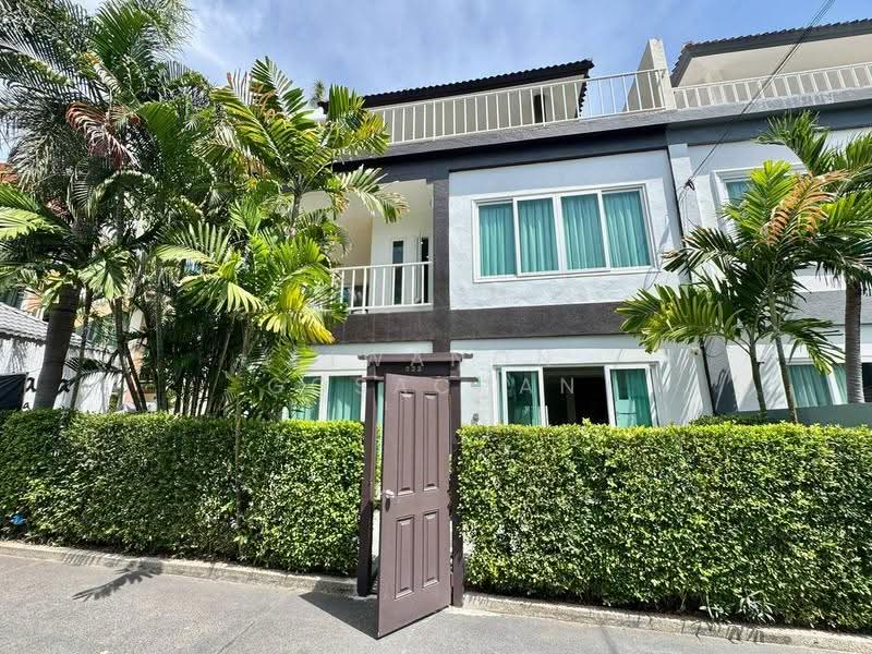 3-BR Villa, Chon Buri (Pattaya), Nong Pru, Bang Lamung (Pattaya), Chon Buri (Pattaya), 3 Bedrooms, 280 sqm, Villa For Sale, by Siwanon Gosachan, 500563895 - DDproperty.com