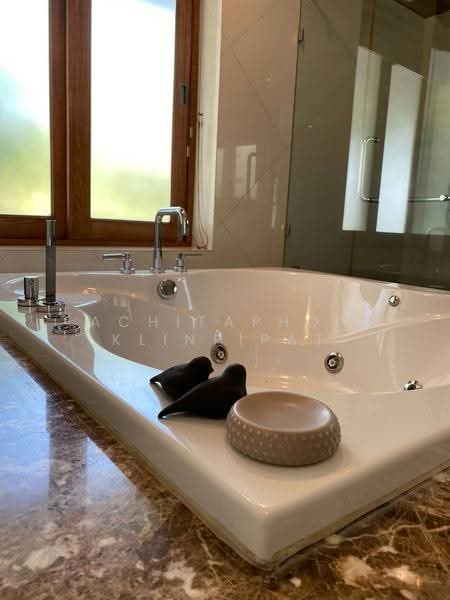 5-BR Villa, Chon Buri (Pattaya), Na Kloe, Bang Lamung (Pattaya), Chon Buri (Pattaya), 5 Bedrooms, 12 sqm, Villa For Rent, by Achitaphop Klinpipat, 500564045 - DDproperty.com
