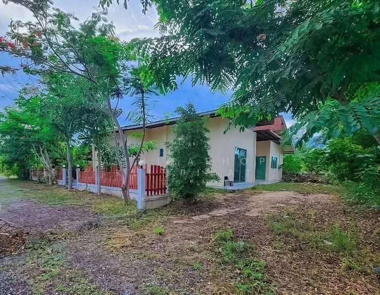 2-BR House, Prachuap Khiri Khan, Ko Lak, Muang Prachaubkirikhan, Prachuap Khiri Khan, 2 Bedrooms, 141 sqm, Single Detached House For Sale, by Achitaphop Klinpipat, 500564078 - DDproperty.com