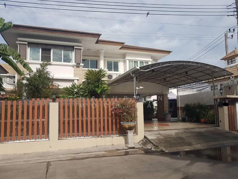 5-BR House, Bangkok, Suan Luang, Bangkok, 5 Bedrooms, 385 sqm, Single Detached House For Sale, by Chatuphon Mochida, 500564097 - DDproperty.com