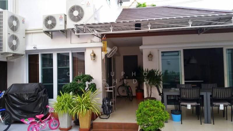 5-BR House, Bangkok, Suan Luang, Bangkok, 5 Bedrooms, 385 sqm, Single Detached House For Sale, by Chatuphon Mochida, 500564097 - DDproperty.com