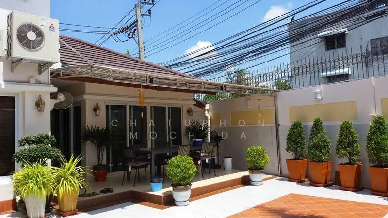5-BR House, Bangkok, Suan Luang, Bangkok, 5 Bedrooms, 385 sqm, Single Detached House For Sale, by Chatuphon Mochida, 500564097 - DDproperty.com