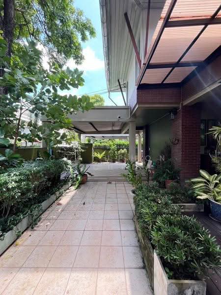 Noble Wana Watcharapol, Bangkok, Watcharaphon Road, Anusaowari, Bang Khen, Bangkok, 4 Bedrooms, 350 sqm, Single Detached House For Sale, by Chatuphon Mochida, 500564107 - DDproperty.com