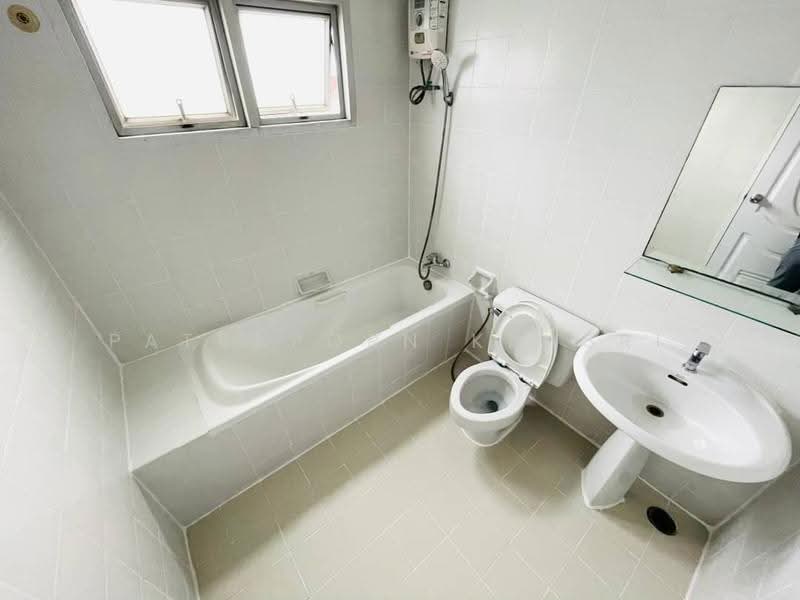 Waterford Park Rama 4, Bangkok, 77 Phum Chit Alley, Phra Kanong, Khlong Toei, Bangkok, 2 Bedrooms, 69 sqm, Condo For Rent, by Patraporn Kansri, 500564117 - DDproperty.com