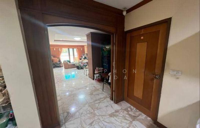 5-BR House, Bangkok, Nawamin, Bueng Kum, Bangkok, 5 Bedrooms, 300 sqm, Single Detached House For Sale, by Chatuphon Mochida, 500564123 - DDproperty.com