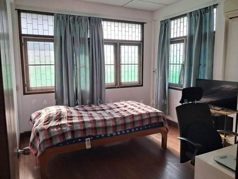 3-BR House, Bangkok, Bang O, Bang Phlat, Bangkok, 3 Bedrooms, 150 sqm, Single Detached House For Sale, by Patraporn Kansri, 500564166 - DDproperty.com
