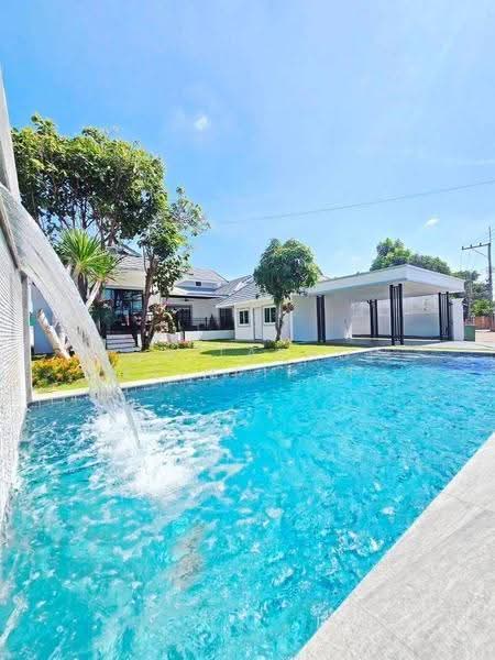 3-BR Villa, Chon Buri (Pattaya), Nong Pru, Bang Lamung (Pattaya), Chon Buri (Pattaya), 3 Bedrooms, 400 sqm, Villa For Sale, by Sujika Puangngern, 500564173 - DDproperty.com
