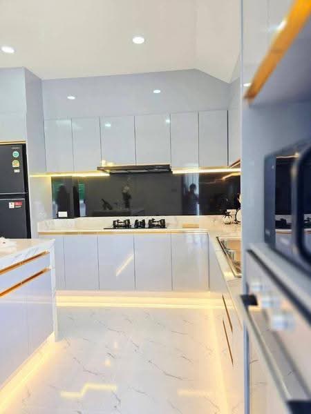 3-BR Villa, Chon Buri (Pattaya), Nong Pru, Bang Lamung (Pattaya), Chon Buri (Pattaya), 3 Bedrooms, 400 sqm, Villa For Sale, by Sujika Puangngern, 500564173 - DDproperty.com