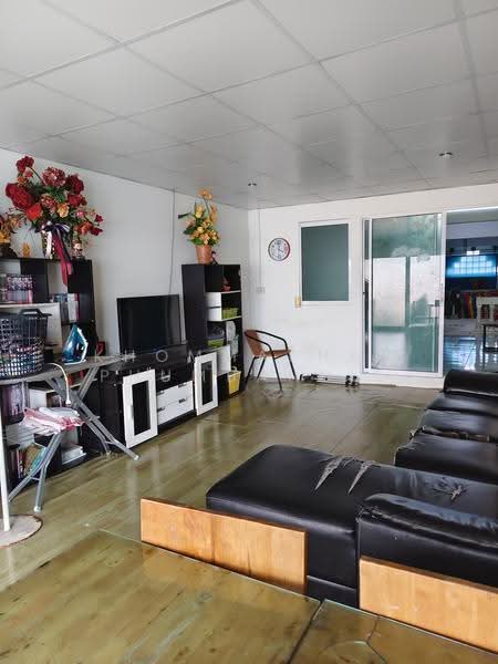 อาคารพาณิชย์ 3 ชั้นครึ่ง แยกคีรี เสม็ด ชลบุรี, Chon Buri (Pattaya), Samed, Muang Chon Buri, Chon Buri (Pattaya), , 182 sqm, Shophouse For Sale, by Khommaphat Phumbandit, 500564181 - DDproperty.com
