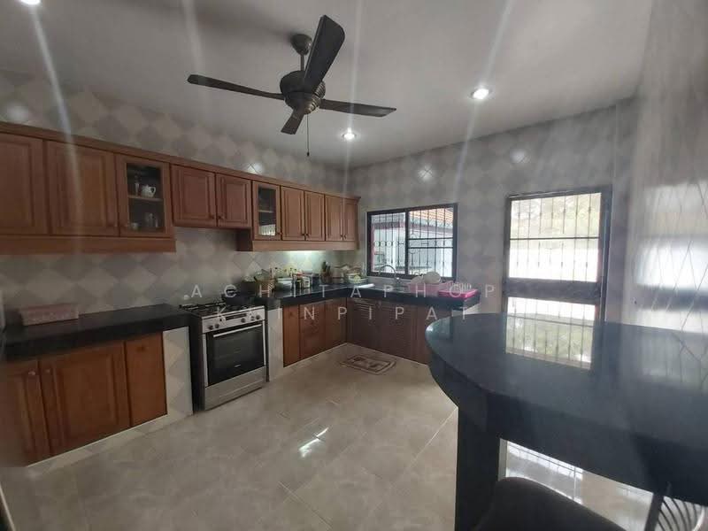 undefined, Chon Buri (Pattaya), Nong Pla Lai, Bang Lamung (Pattaya), Chon Buri (Pattaya), 4 Bedrooms, 180 sqm, Single Detached House For Sale, by Achitaphop Klinpipat, 500564206 - DDproperty.com