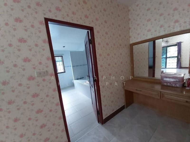 undefined, Chon Buri (Pattaya), Nong Pla Lai, Bang Lamung (Pattaya), Chon Buri (Pattaya), 4 Bedrooms, 180 sqm, Single Detached House For Sale, by Achitaphop Klinpipat, 500564206 - DDproperty.com