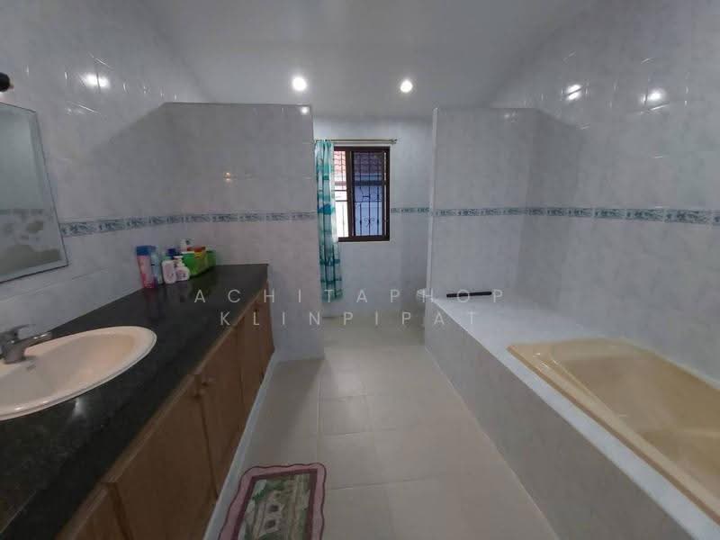undefined, Chon Buri (Pattaya), Nong Pla Lai, Bang Lamung (Pattaya), Chon Buri (Pattaya), 4 Bedrooms, 180 sqm, Single Detached House For Sale, by Achitaphop Klinpipat, 500564206 - DDproperty.com