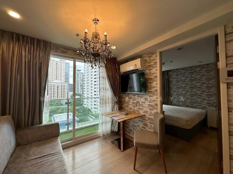 15 Sukhumvit Residences, Bangkok, Soi Sukhumvit 15, Khlongtoei Nua, Watthana, Bangkok, 1 Bedroom, 35 sqm, Condo For Rent, by Mint Warachaya, 500564224 - DDproperty.com