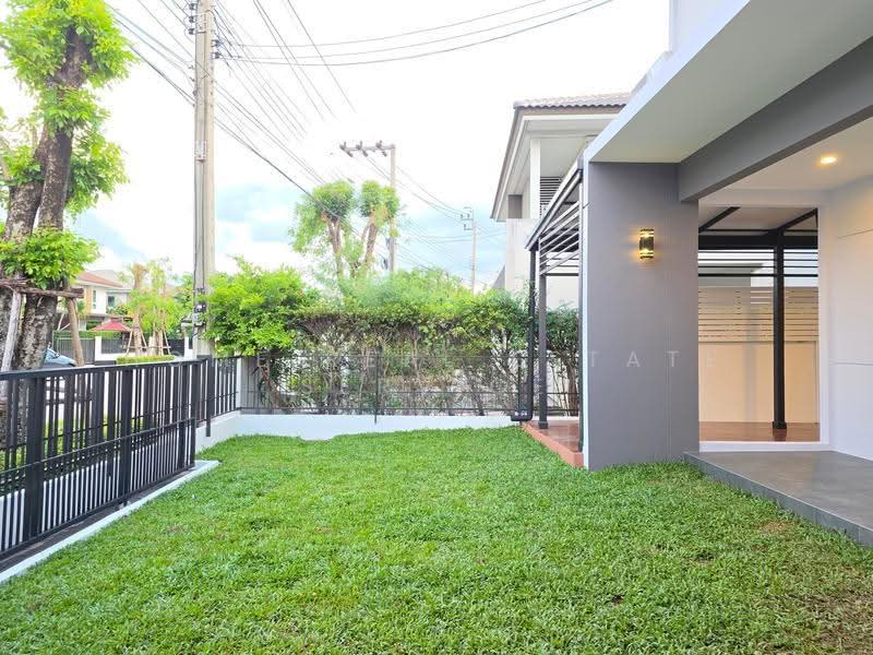 Mantana Lake Watcharapol, Bangkok, Sukhaphiban 5 Road, O-Ngoen, Sai Mai, Bangkok, 4 Bedrooms, 250 sqm, Single Detached House For Sale, by HOME Real Estate Service, 500564231 - DDproperty.com