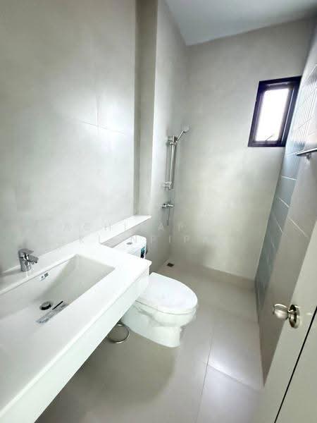 5-BR House, Surat Thani, Bang Kung, Muang Surat Thani, Surat Thani, 5 Bedrooms, 492 sqm, Single Detached House For Sale, by Achitaphop Klinpipat, 500564233 - DDproperty.com