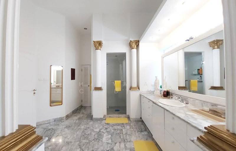 undefined, Chon Buri (Pattaya), Nong Pru, Bang Lamung (Pattaya), Chon Buri (Pattaya), 5 Bedrooms, 650 sqm, Single Detached House For Sale, by Thanyalag Chanchodtanakul, 500564318 - DDproperty.com
