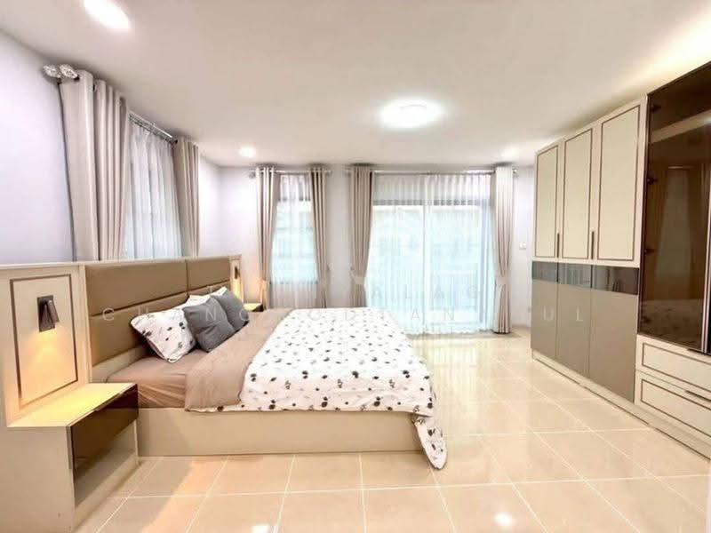 3-BR Semi-detached House, Chon Buri (Pattaya), Surasak, Si Racha, Chon Buri (Pattaya), 3 Bedrooms, 162 sqm, Semi-Detached House (Twin House) For Sale, by Thanyalag Chanchodtanakul, 500564327 - DDproperty.com