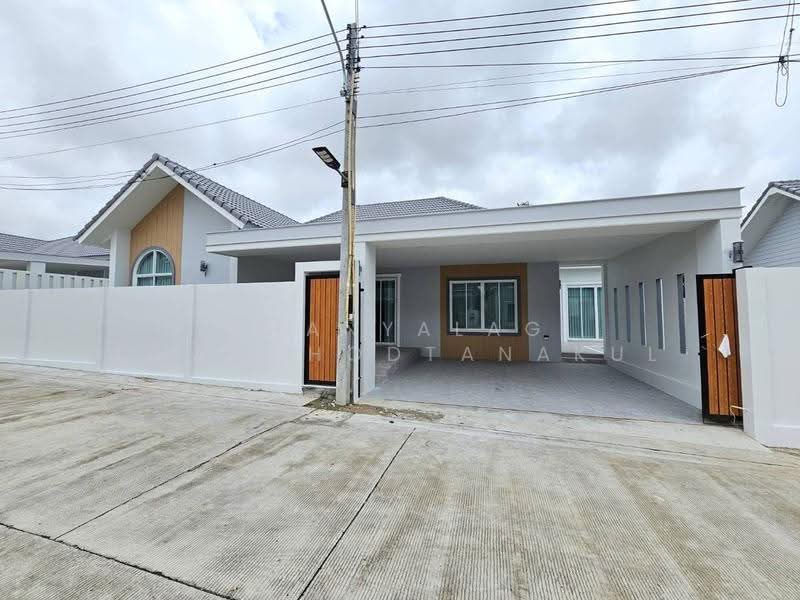 3-BR Villa, Chon Buri (Pattaya), Poong, Bang Lamung (Pattaya), Chon Buri (Pattaya), 3 Bedrooms, 310 sqm, Villa For Sale, by Thanyalag Chanchodtanakul, 500564339 - DDproperty.com