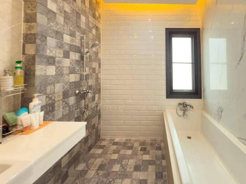Patta Prime, Chon Buri (Pattaya), Bypass Road, Nong Pla Lai, Bang Lamung (Pattaya), Chon Buri (Pattaya), 3 Bedrooms, 200 sqm, Single Detached House For Sale, by Thanyalag Chanchodtanakul, 500564348 - DDproperty.com