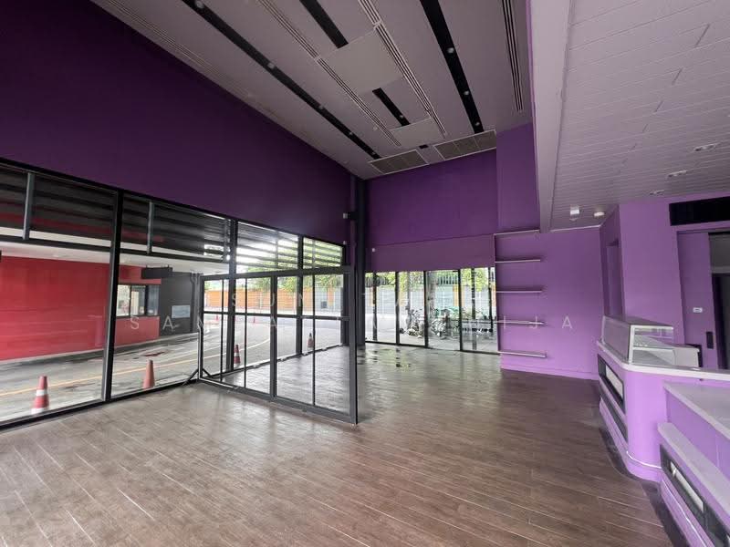 Space for rent Ratchadaphisek, Bangkok, Din Daeng, Bangkok, , 127 sqm, Retail Space For Rent, by Sumitara Sampattavanija, 500564390 - DDproperty.com
