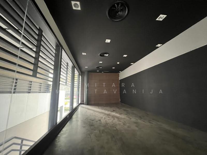 ืพื้นที่ให้เช่า รัชดาภิเษก : Space for rent Ratchadaphisek, กรุงเทพ, ดินแดง, กรุงเทพ, 127 ตร.ม., พื้นที่ขายของ ให้เช่า, โดย Sumitara Sampattavanija, 500564390 - DDproperty.com