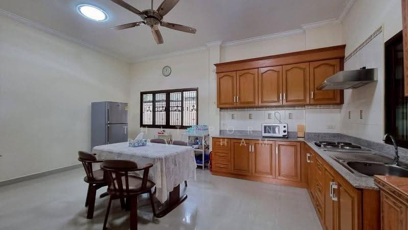 undefined, Chon Buri (Pattaya), Nong Pru, Bang Lamung (Pattaya), Chon Buri (Pattaya), 3 Bedrooms, 150 sqm, Single Detached House For Sale, by Thitiporn Pawikham, 500564398 - DDproperty.com