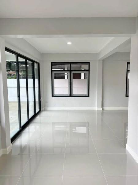 undefined, Bangkok, Bang Kae Nua, Bang Khae, Bangkok, 4 Bedrooms, 230 sqm, Single Detached House For Sale, by Patraporn Kansri, 500564415 - DDproperty.com