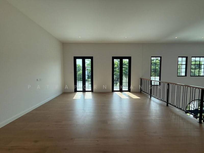 Narinsiri Rama 9-Krungthep Kreetha, Bangkok, Saphan Sung, Bangkok, 5 Bedrooms, 530 sqm, Single Detached House For Sale, by Patraporn Kansri, 500564468 - DDproperty.com
