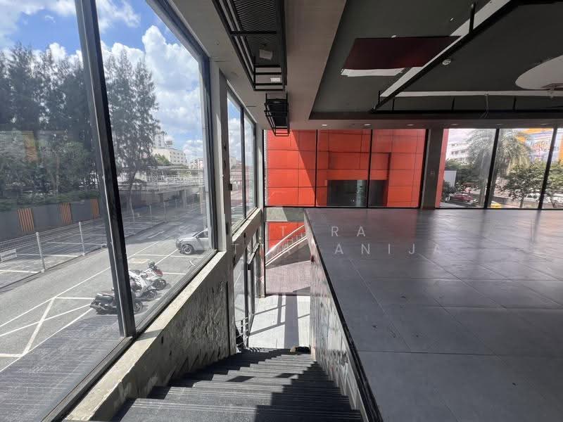 Space for rent Ratchadaphisek, Bangkok, Din Daeng, Bangkok, , 238 sqm, Retail Space For Rent, by Sumitara Sampattavanija, 500564469 - DDproperty.com