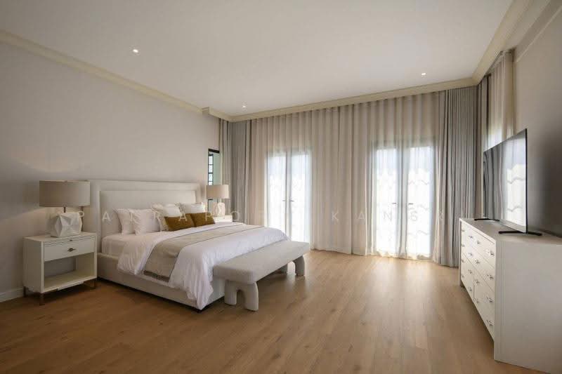 Narinsiri Rama 9-Krungthep Kreetha, Bangkok, Saphan Sung, Bangkok, 5 Bedrooms, 530 sqm, Single Detached House For Sale, by Patraporn Kansri, 500564482 - DDproperty.com