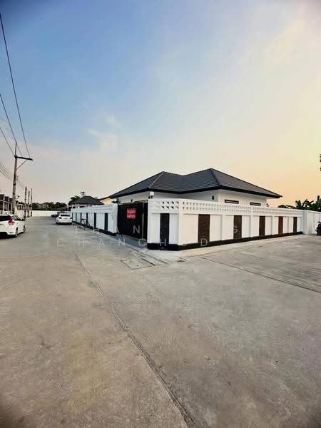 Rattanakorn Village 18, Chon Buri (Pattaya), Na Kloe, Bang Lamung (Pattaya), Chon Buri (Pattaya), 4 Bedrooms, 165 sqm, Single Detached House For Sale, by Thanyalag Chanchodtanakul, 500564504 - DDproperty.com