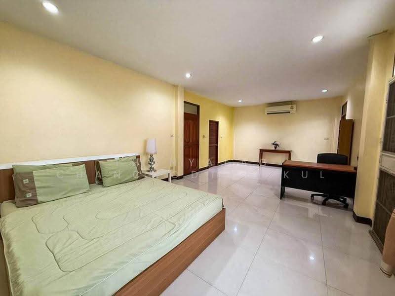 3-BR House, Chon Buri (Pattaya), Surasak, Si Racha, Chon Buri (Pattaya), 3 Bedrooms, 263 sqm, Single Detached House For Sale, by Thanyalag Chanchodtanakul, 500564514 - DDproperty.com