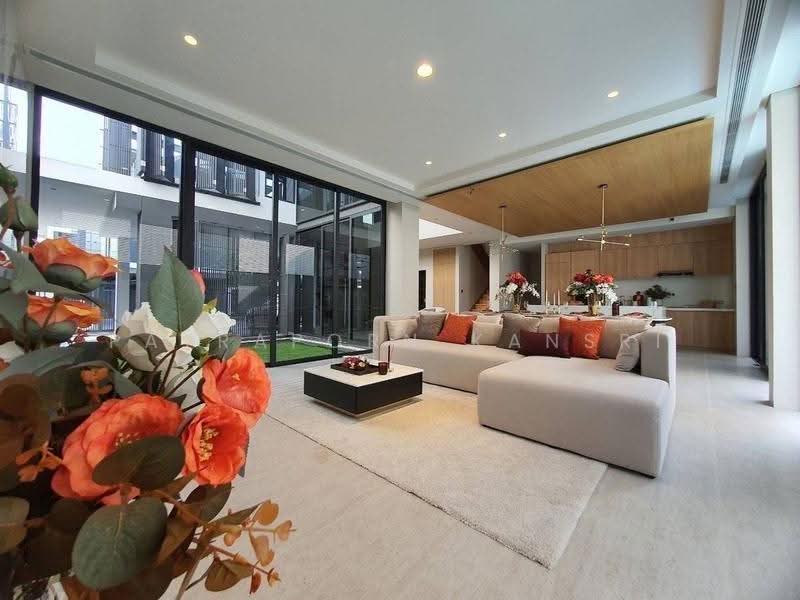 The Urban Reserve Rama 9-Motorway, Bangkok, Phatthanakan Road, Suan Luang, Bangkok, 4 Bedrooms, 536 sqm, Single Detached House For Sale, by Patraporn Kansri, 500564515 - DDproperty.com