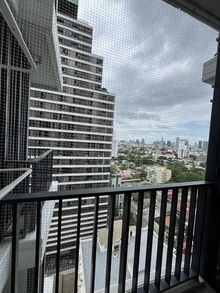 M Thonglor 10, Bangkok, 9 Soi Ekkamai 12, Ekkamai Road, Khlong Tan Nua, Watthana, Bangkok, 1 Bedroom, 34 sqm, Condo For Rent, by Anamalyn Khanarsa, 500564520 - DDproperty.com