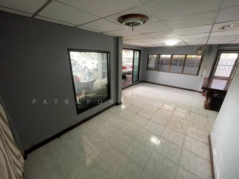 undefined, Bangkok, Thung Song Hong, Lak Si, Bangkok, 5 Bedrooms, 450 sqm, Single Detached House For Sale, by Patraporn Kansri, 500564525 - DDproperty.com