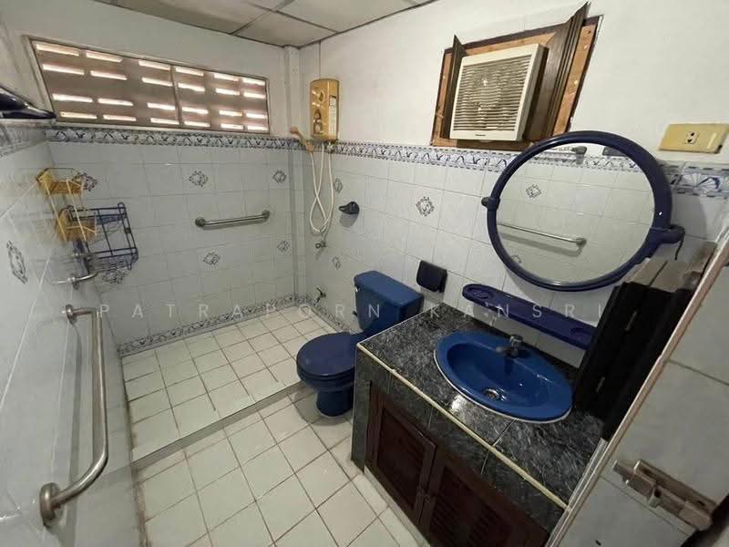 undefined, Bangkok, Thung Song Hong, Lak Si, Bangkok, 5 Bedrooms, 450 sqm, Single Detached House For Sale, by Patraporn Kansri, 500564525 - DDproperty.com