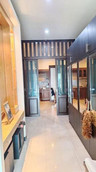 6-BR House, Bangkok, Saphan Sung, Bangkok, 6 Bedrooms, 240 sqm, Single Detached House For Sale, by Patraporn Kansri, 500564551 - DDproperty.com