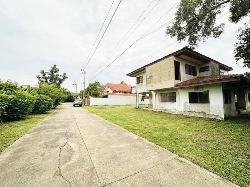 Land for Sale by the Lake, 336 sq.wah, with House Structure – Supalai Lake 1, Khum Klao, Bangkok, Saen Sab, Min Buri, Bangkok, , 1,344 sqm, Land For Sale, by คุณรวีวรรณ อู่เงิน, 500564565 - DDproperty.com