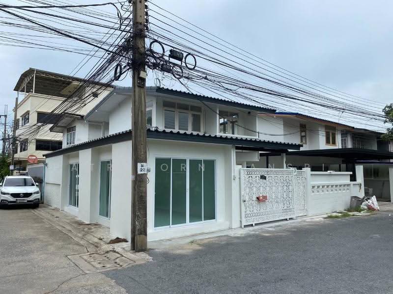 2-BR House, Bangkok, Wong Sawang, Bang Sue, Bangkok, 2 Bedrooms, 141 sqm, Single Detached House For Sale, by Patraporn Kansri, 500564610 - DDproperty.com