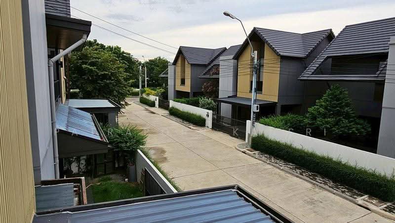 Noble Gable Watcharapol, Bangkok, Phoemsin Road, Khlong Tanon, Sai Mai, Bangkok, 3 Bedrooms, 208 sqm, Single Detached House For Sale, by Patraporn Kansri, 500564621 - DDproperty.com